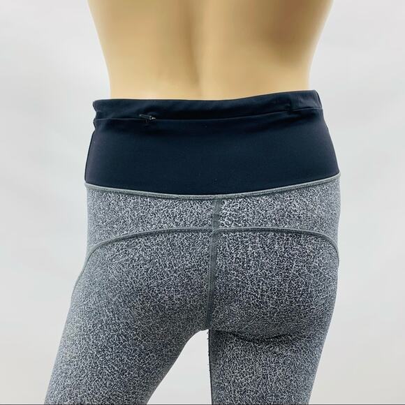 Lululemon Black White Dot Pattern Crop Leggings - Picture 9 of 12